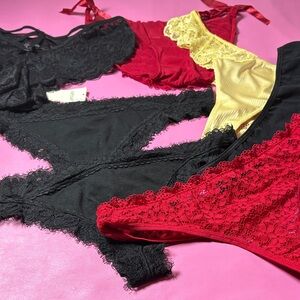 Elegant Lace Intimates Set - Black, Red, and Gold  7️⃣
